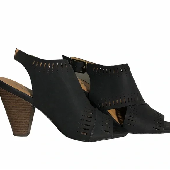 QUPID Slip on heels w Ankle Strap Blk Sz 5.5 - Picture 4 of 10